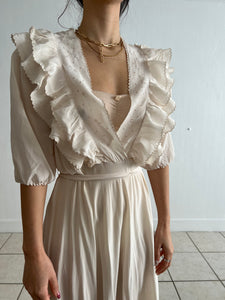 Vintage 1930s cream silk bridal dress