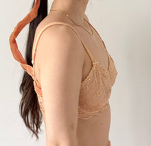 Load image into Gallery viewer, Vintage peach lace bra