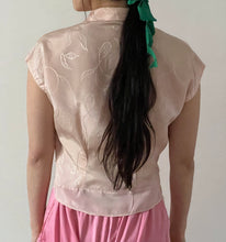 Load image into Gallery viewer, Vintage light pink rayon 30s blouse